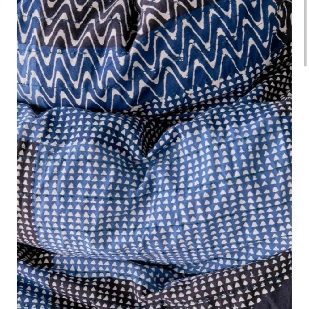 New Urban Outfitters Noa Duvet Cover